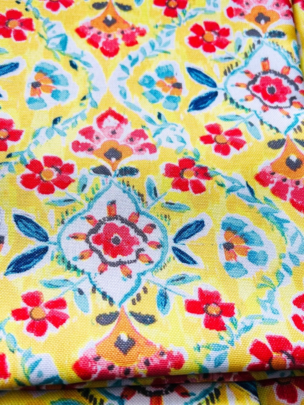 TABLECLOTH YELLOW WITH FLOWERS 83 X 60 NEW ON HANGER TABLECLOTH, 83 x 60 inches,
